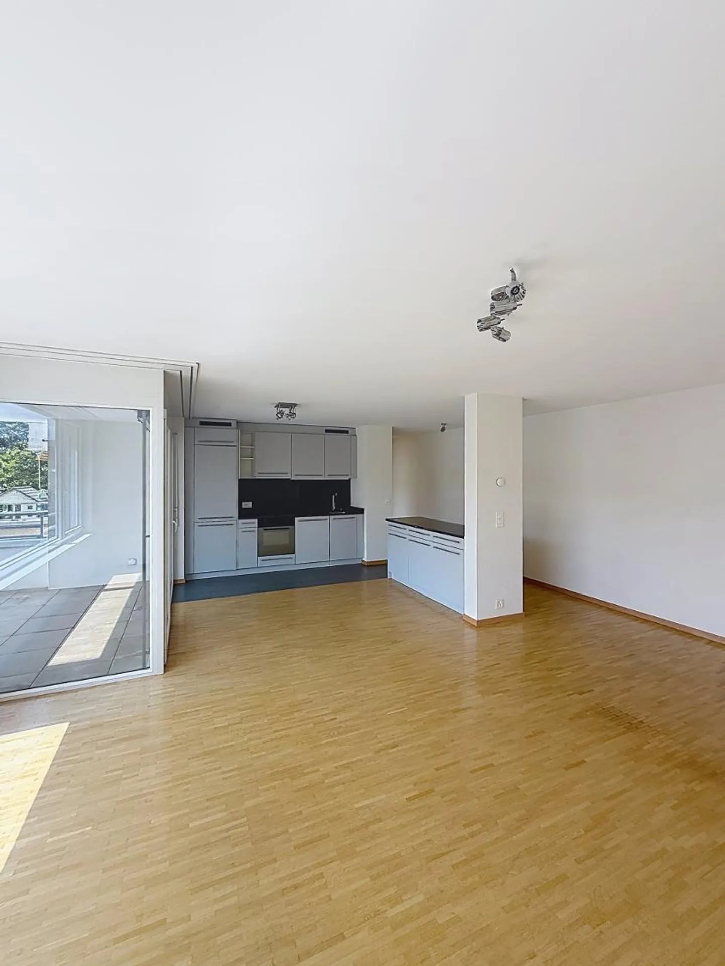 2.5 room apartment - Photo 1 of 10