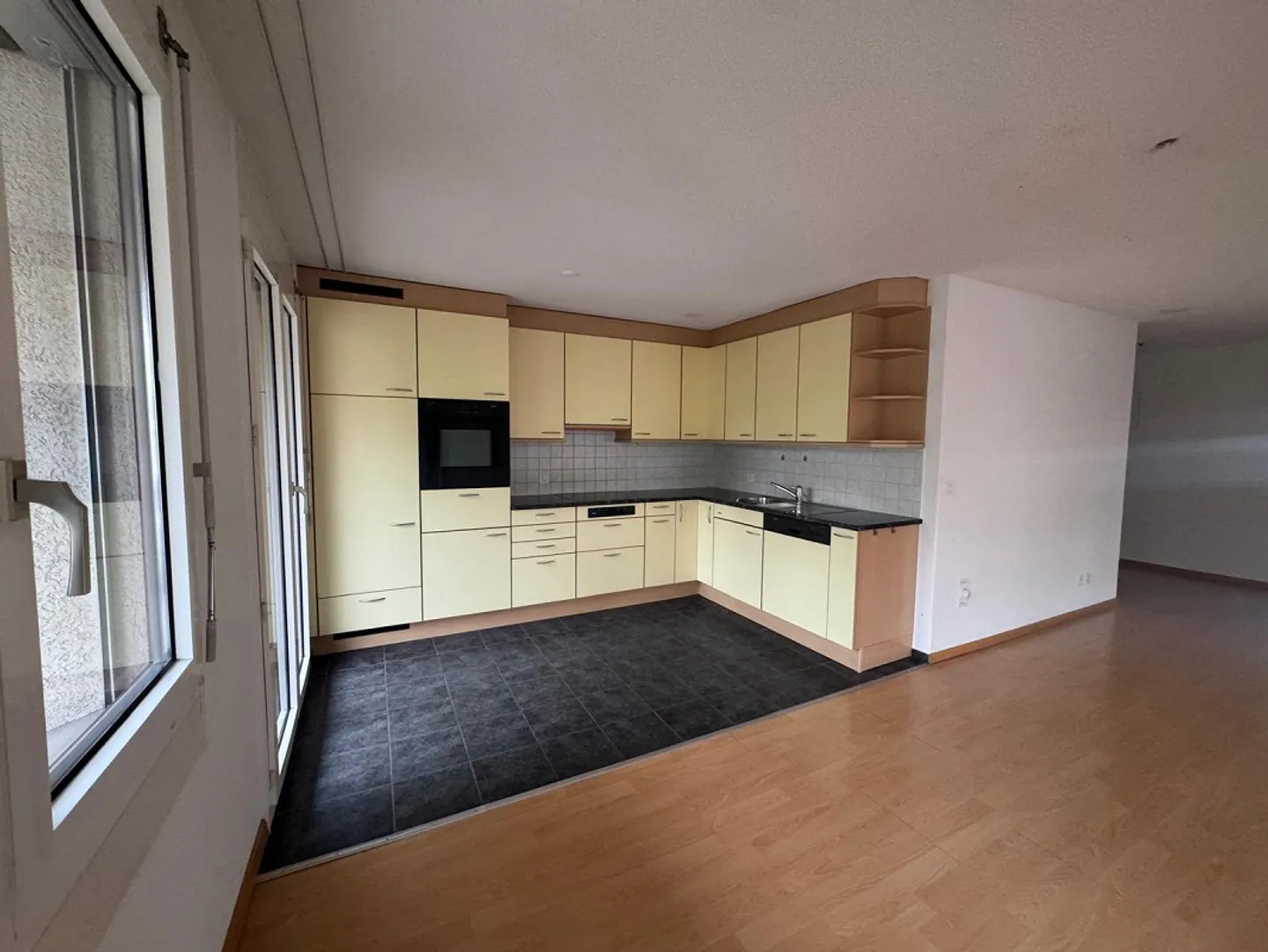 Appartamento 3,5 locali / Disponibile immediatamente - Foto 4 di 15