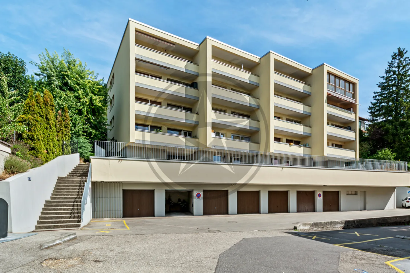Appartement Charmant avec Vue Lac - Photo 1 sur 13
