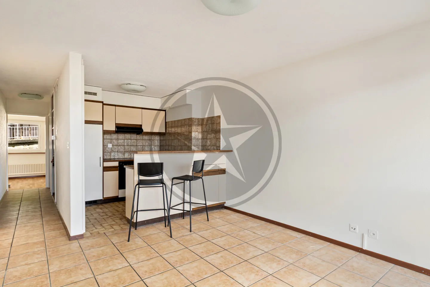 Appartement Charmant avec Vue Lac - Photo 4 sur 13