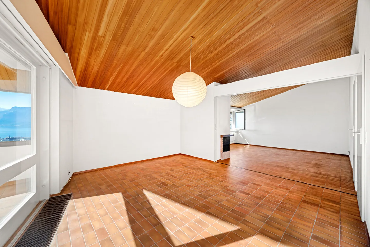 Einzigartige Villa mit Panoramablick auf den See - Foto 8 von 24