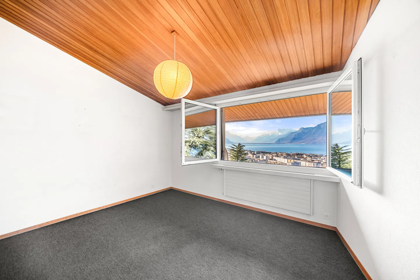 Einzigartige Villa mit Panoramablick auf den See - Foto 14 von 24