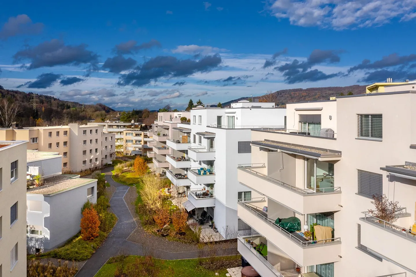 Grosszügige und moderne Wohnung sucht Sie! - Foto 1 von 8