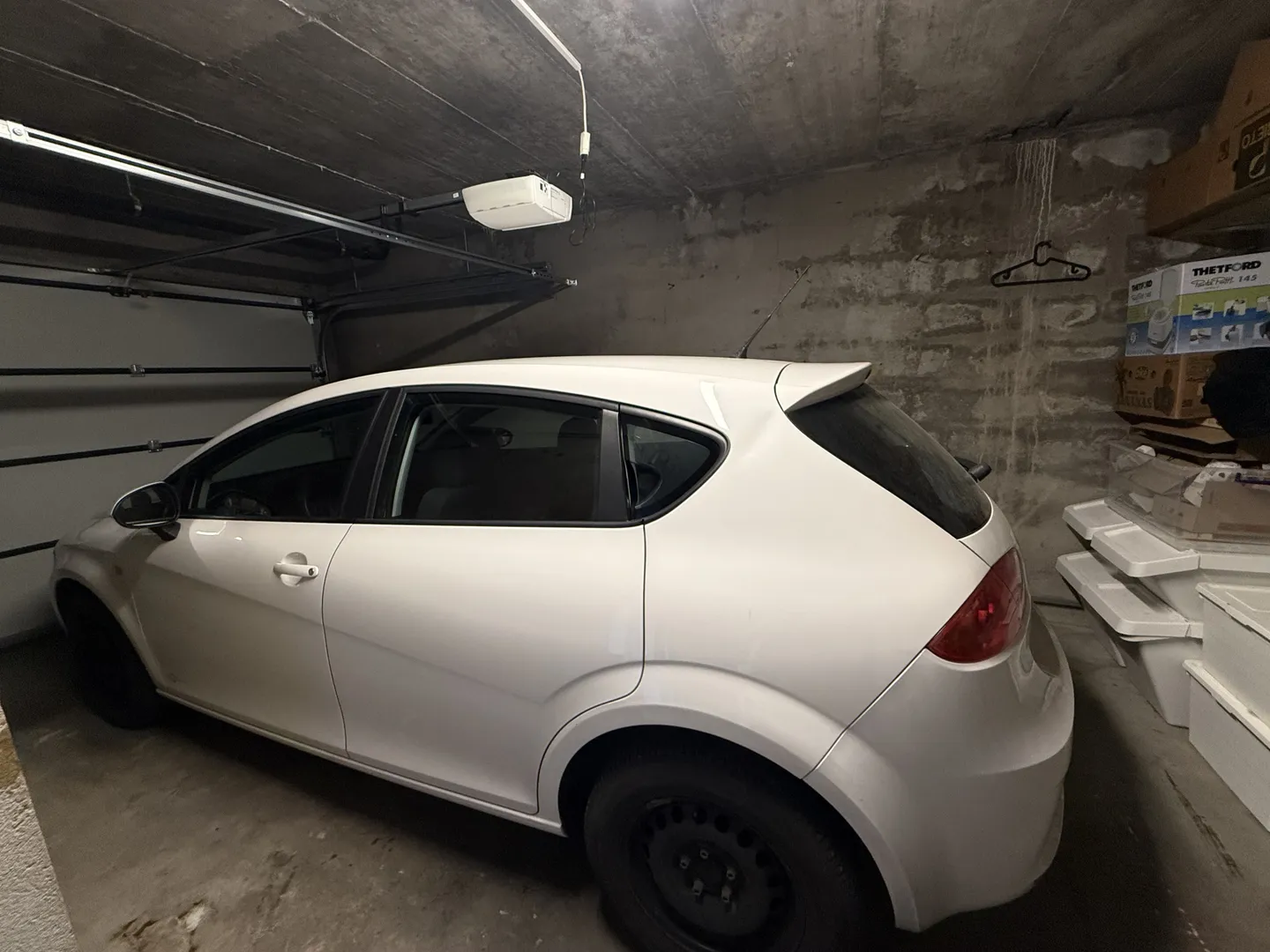 Charming Townhouse with Terrace - Photo 20 of 26