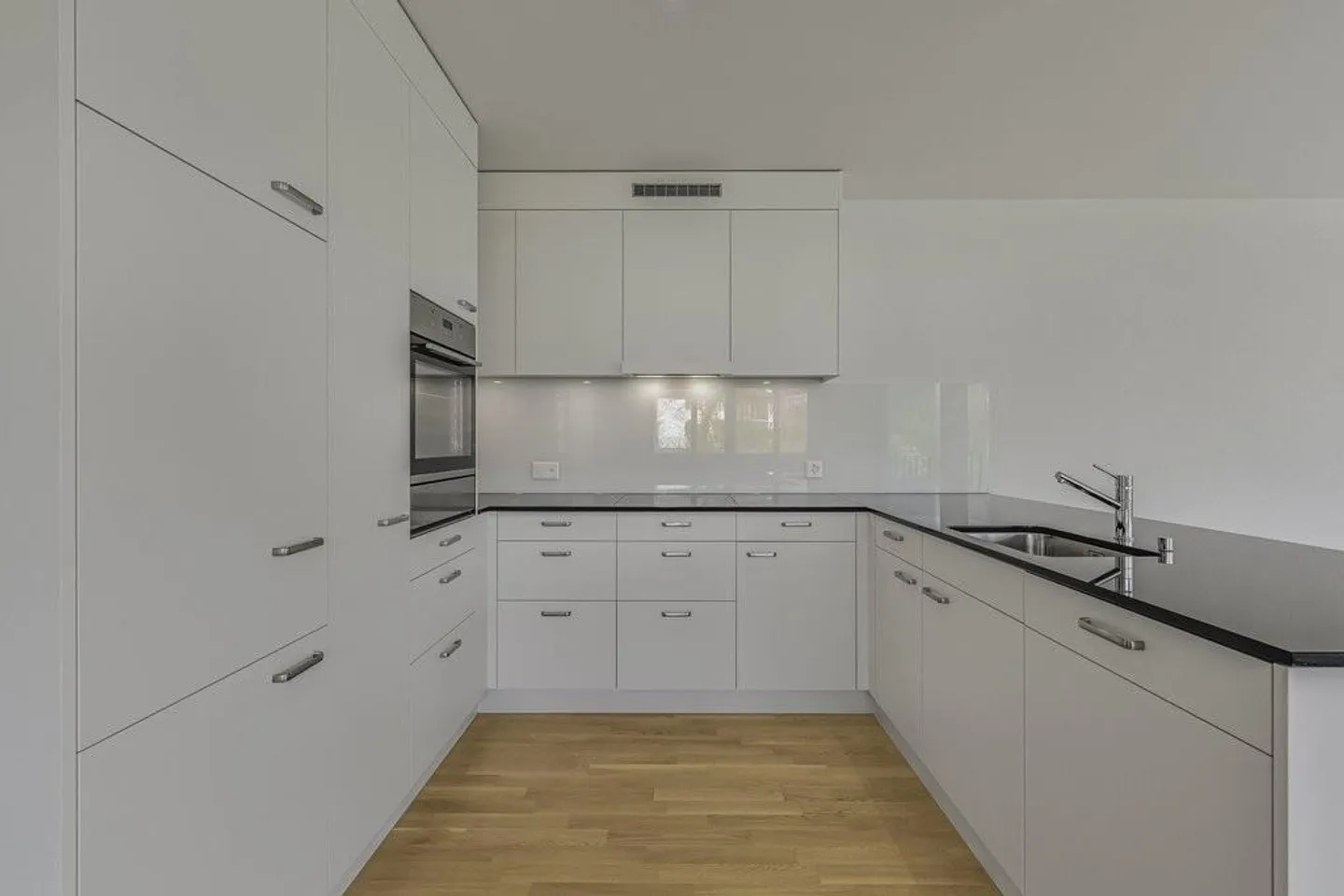 Appartement élégant 3.5 pièces - Photo 2 sur 8