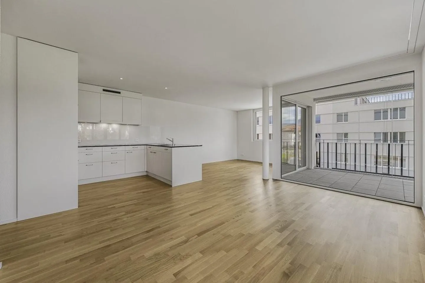 Appartement élégant 3.5 pièces - Photo 3 sur 8