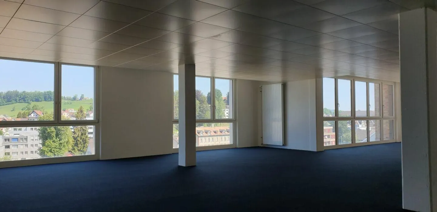  locaux de bureau dans le centre de Herisau ! - Photo 2 sur 2