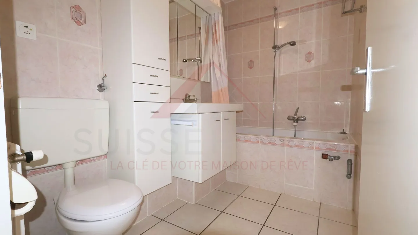 Beautiful 3.5-room apartment with balcony on the 3rd floor - Photo 10 of 14