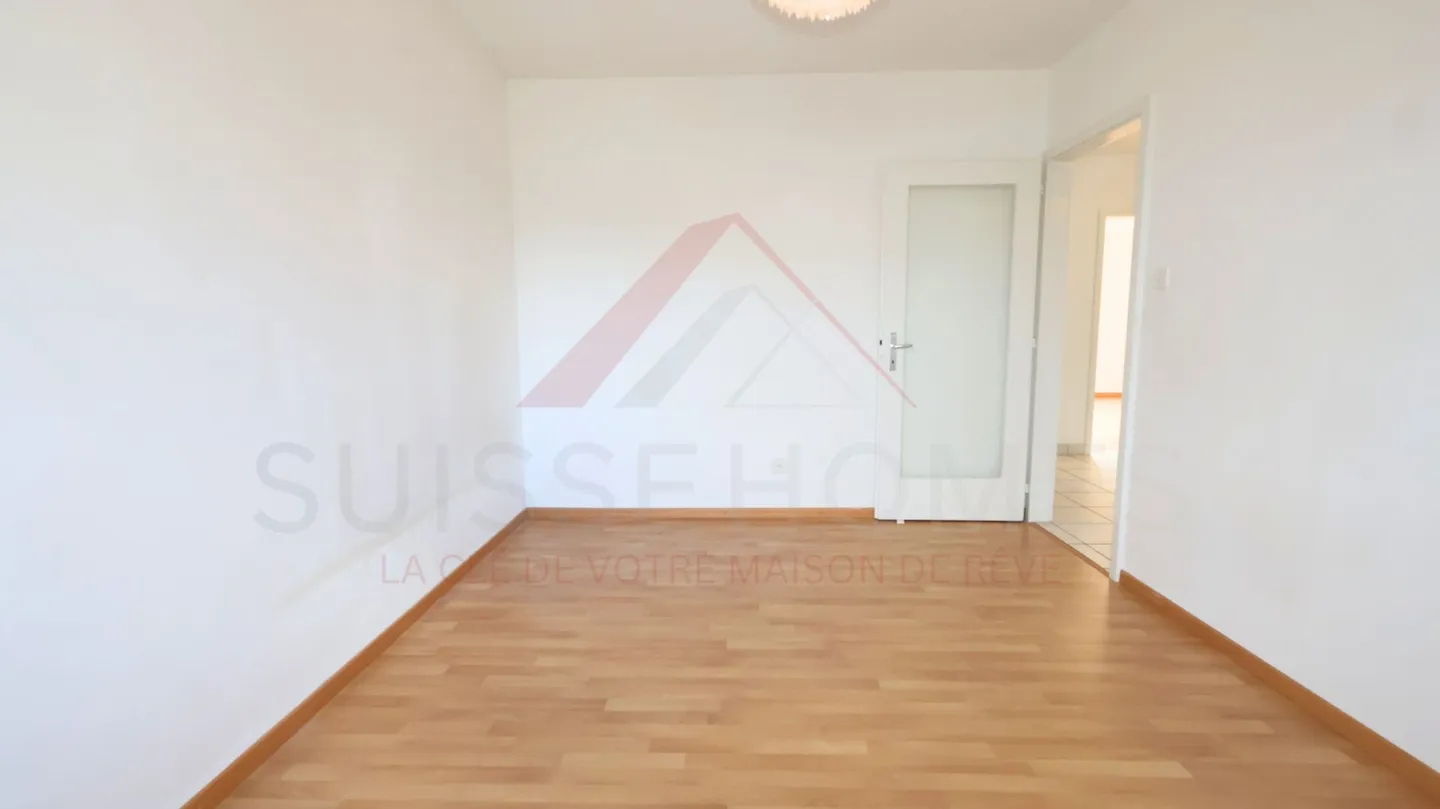 Beautiful 3.5-room apartment with balcony on the 3rd floor - Photo 7 of 14