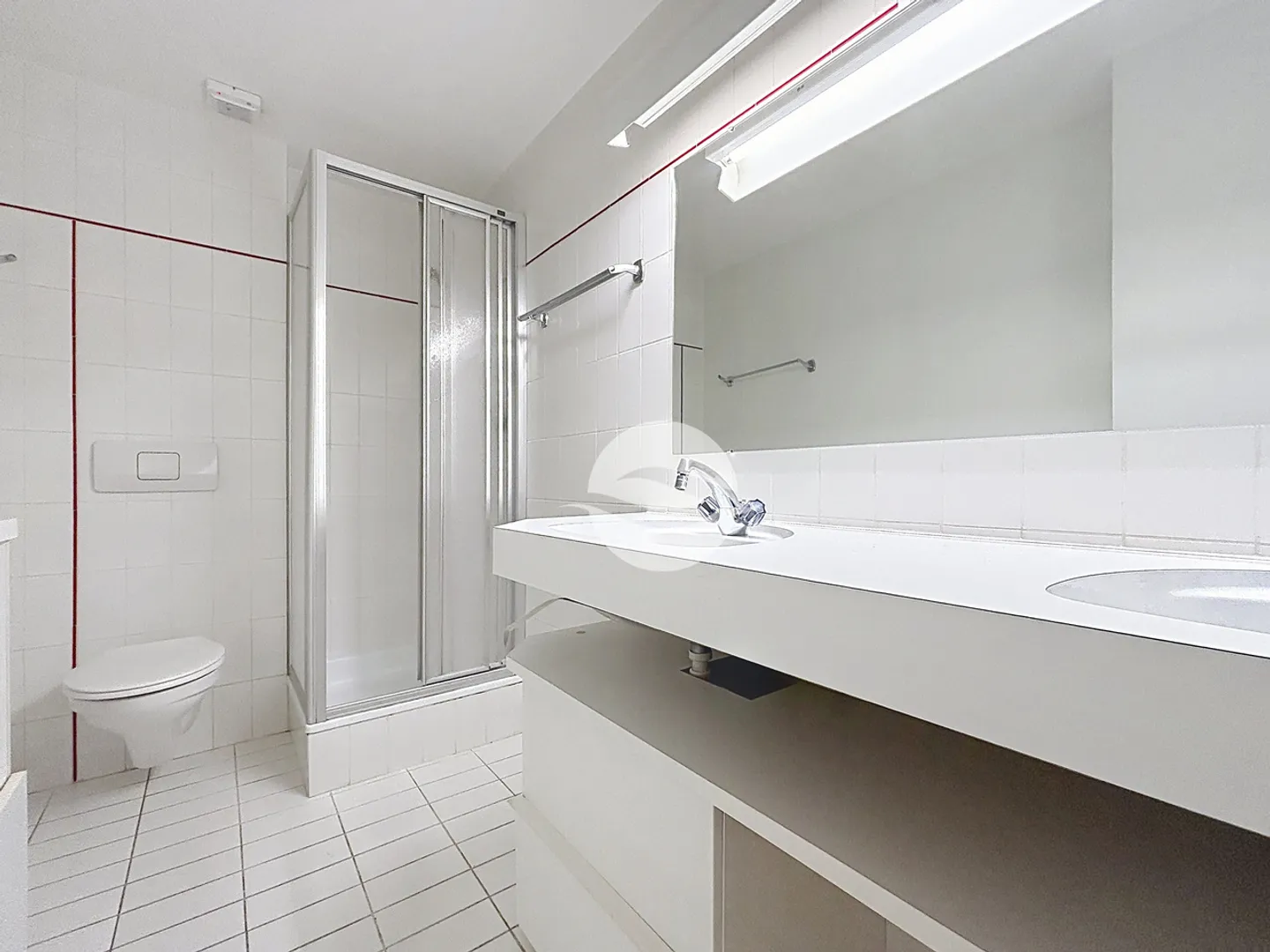 Luxusvilla am See - Foto 14 von 15