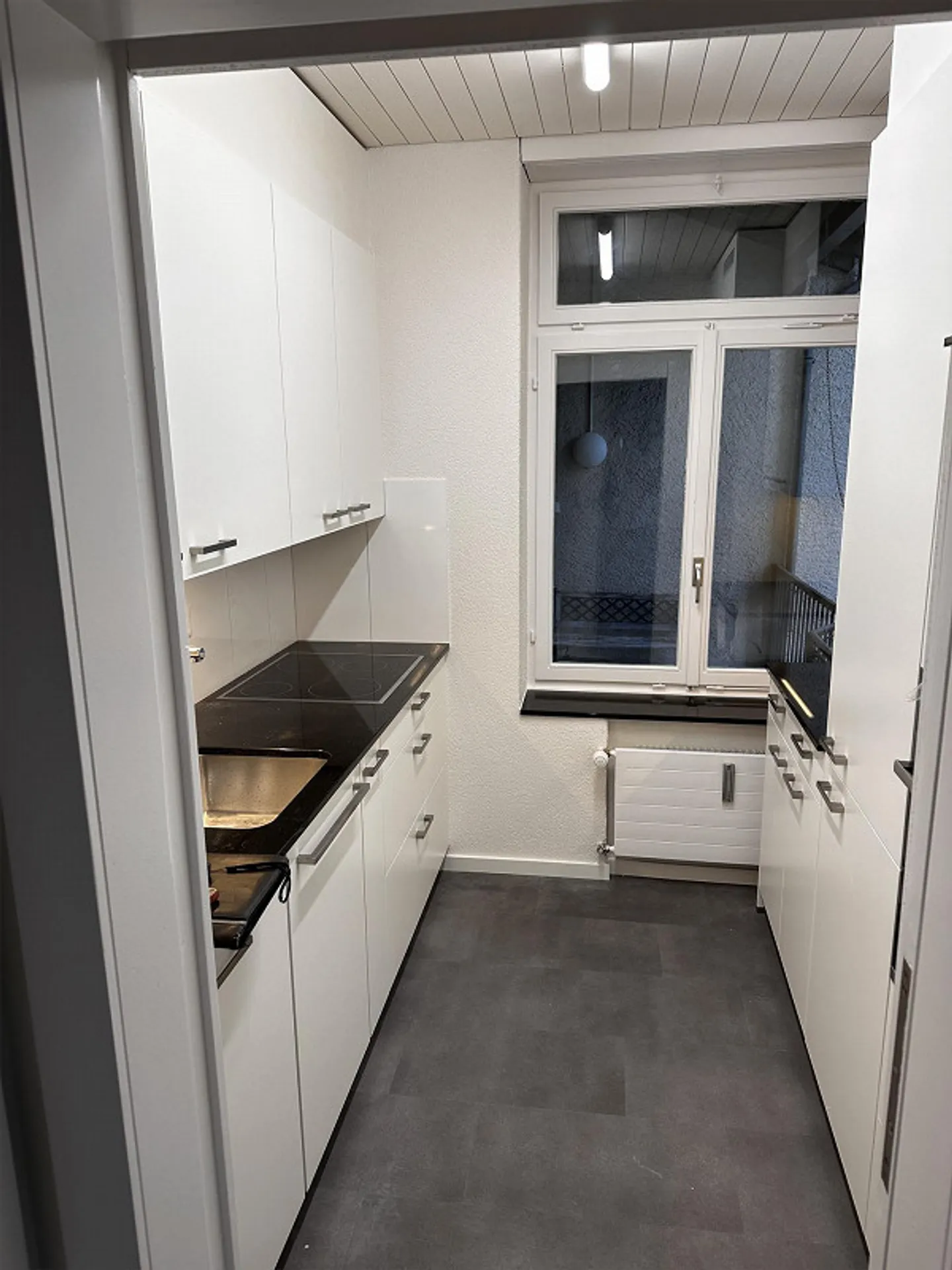 Appartement 4 pièces fraîchement rénové - Photo 1 sur 3