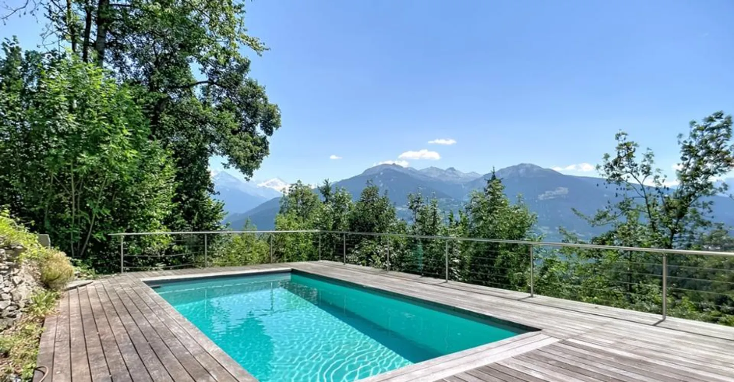 Einzigartiges Potenzial, Panoramablick & Genehmigte Zweitwohnung - Foto 2 von 10