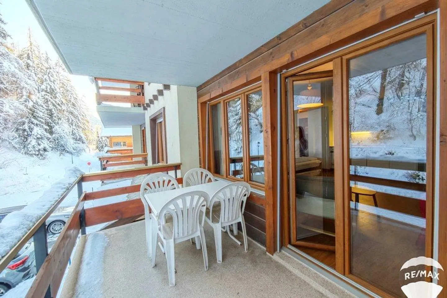 Wohnung mit 2,5 Zimmern, Swimmingpool und großem Carnotzet - Foto 11 von 13