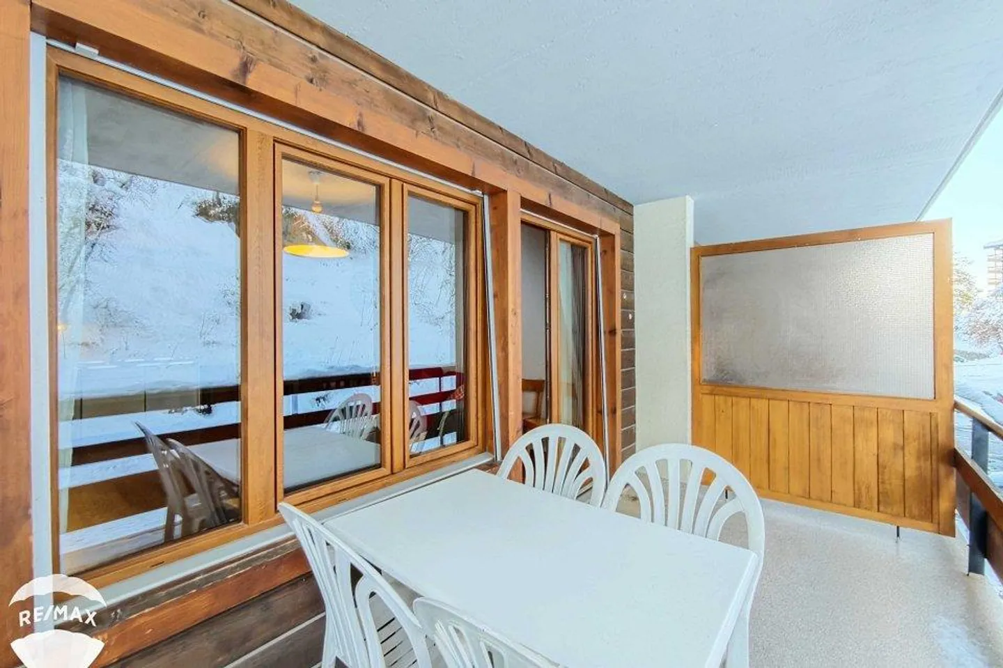 Wohnung mit 2,5 Zimmern, Swimmingpool und großem Carnotzet - Foto 12 von 13