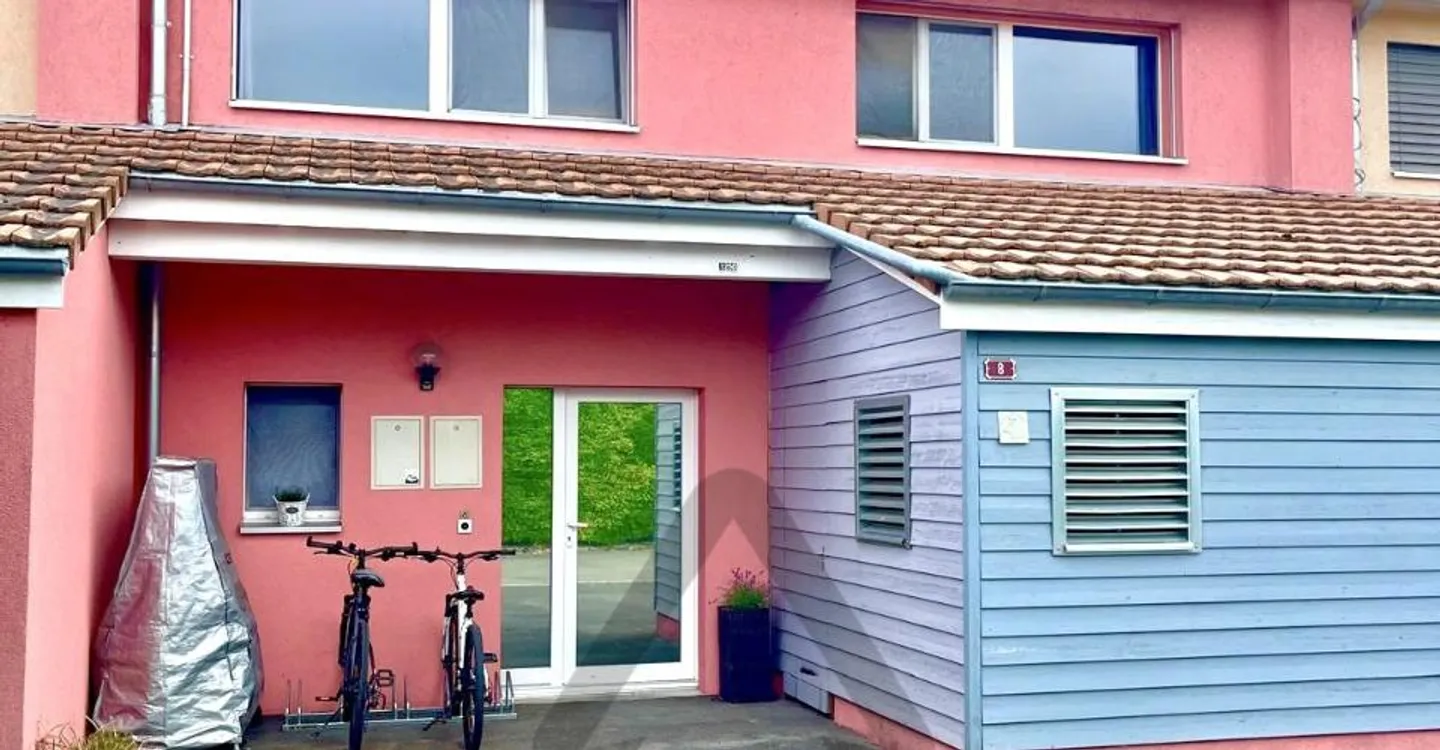 Cudrefin (nur einen Steinwurf vom See entfernt), sehr schöne Doppelhaushälfte mit 5,5 Zimmern und Garten - Foto 15 von 18
