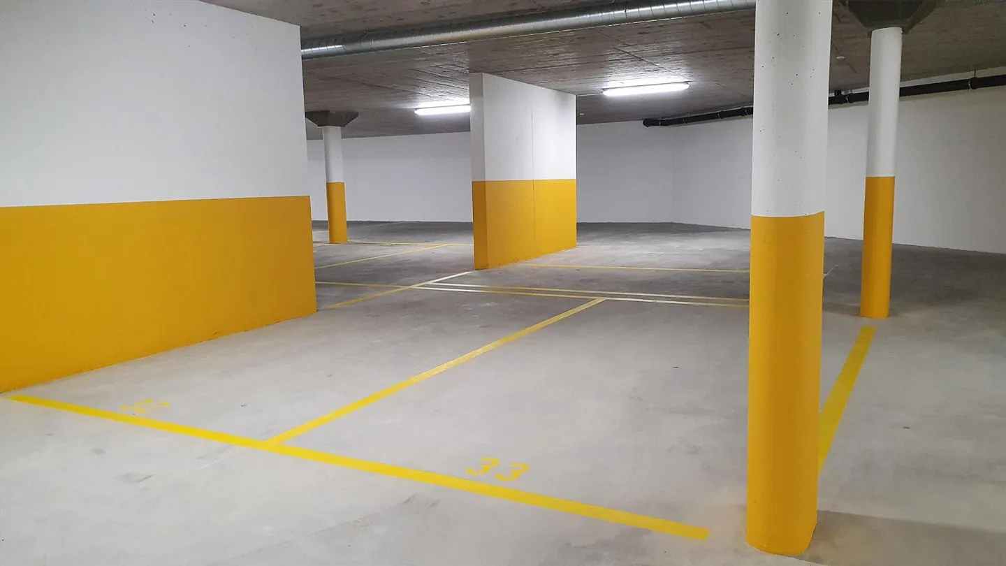 Underground parking space in Sulgen TG - Photo 2 of 3