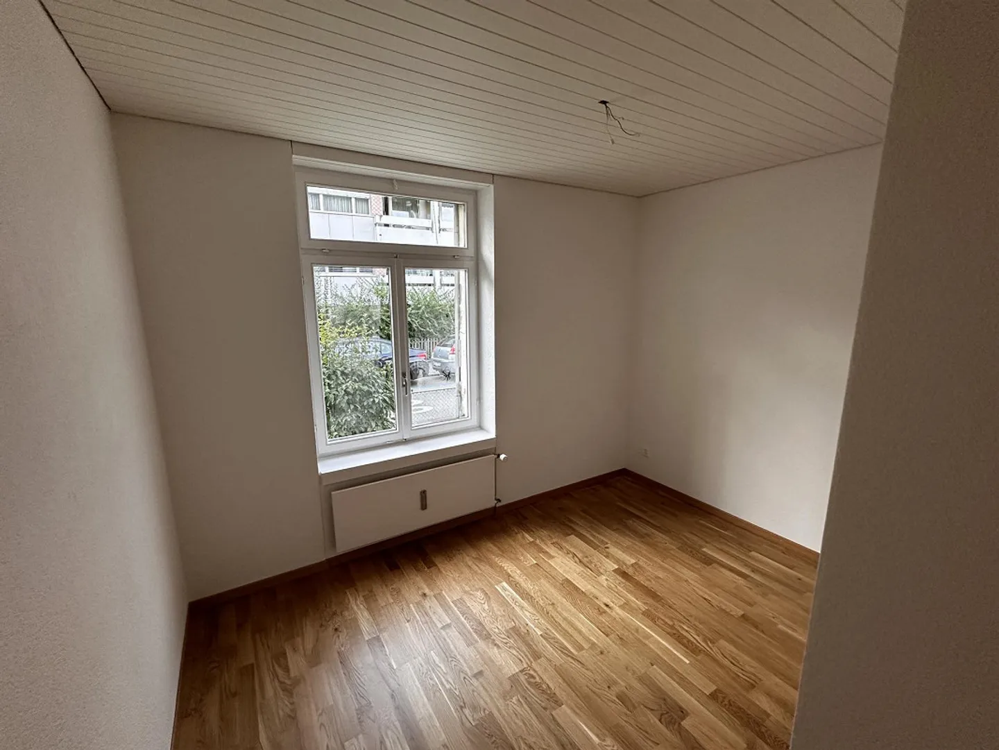 Appartement 4 pièces fraîchement rénové - Photo 3 sur 3