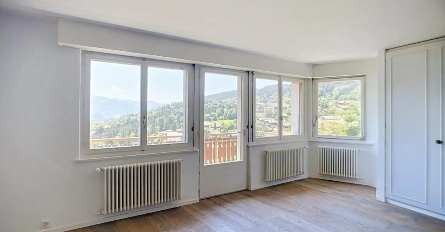 Einzigartiges Potenzial, Panoramablick & Genehmigte Zweitwohnung - Foto 4 von 10