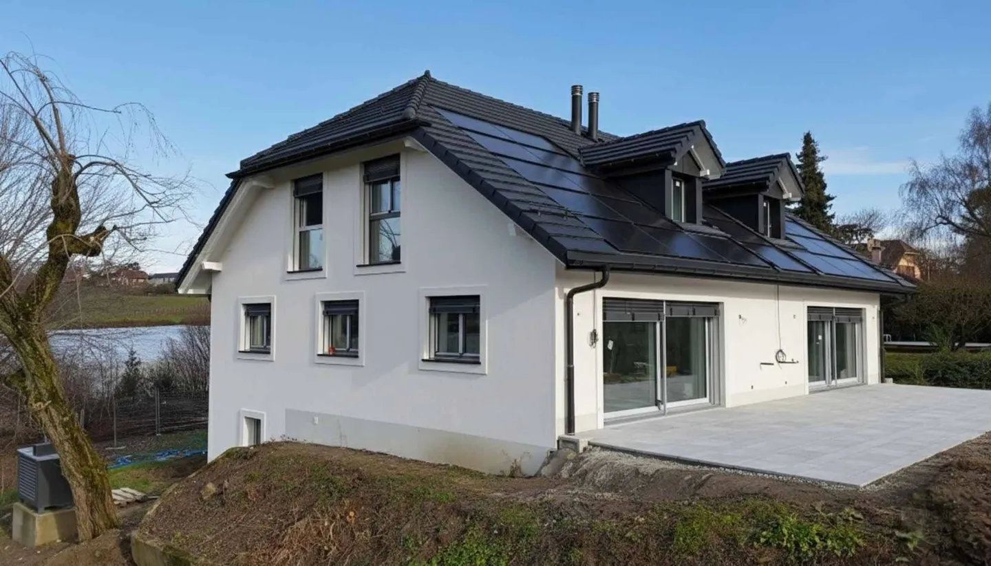 Semi-detached house for sale - Photo 1 of 12