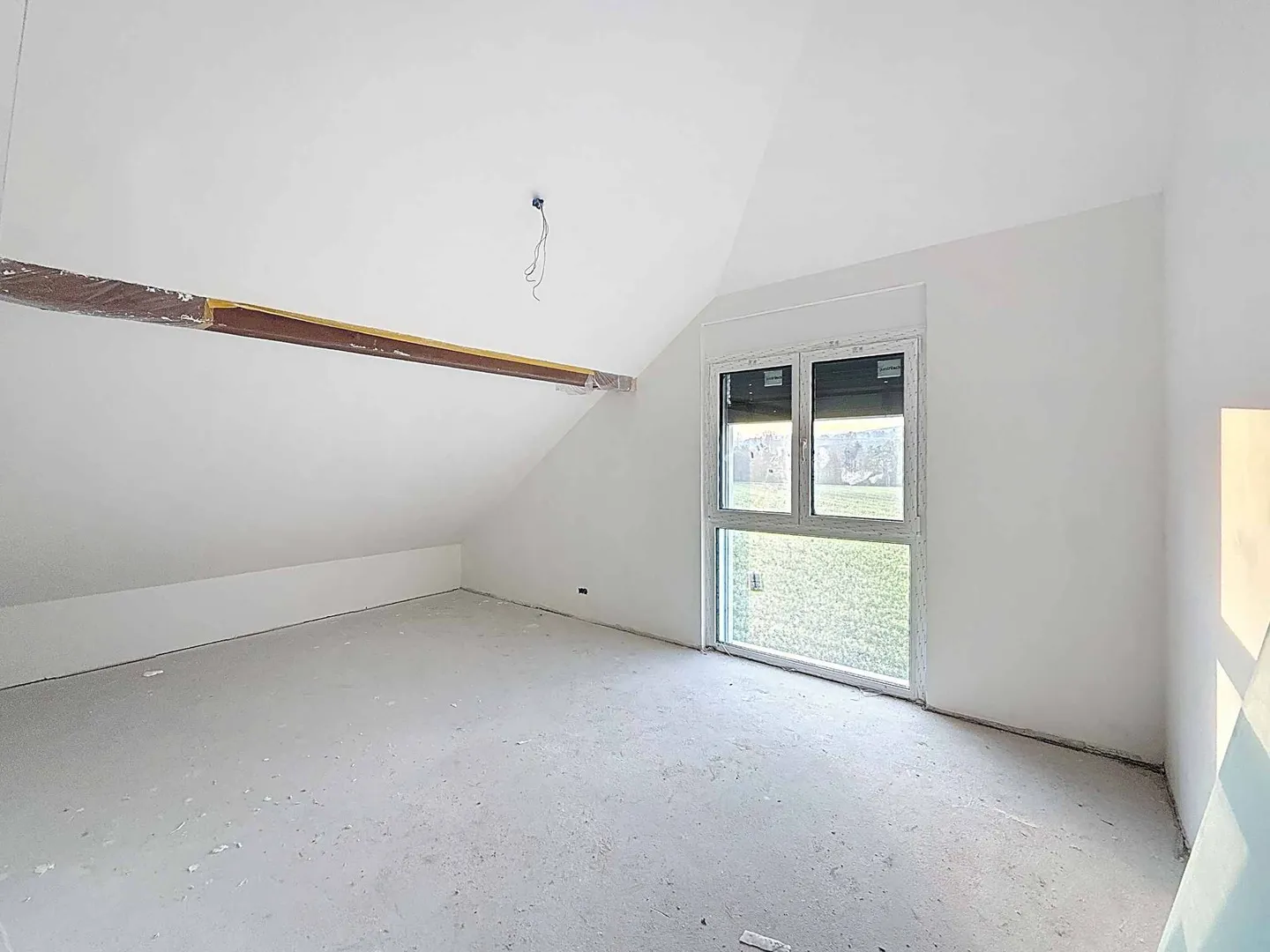 Semi-detached house for sale - Photo 6 of 12