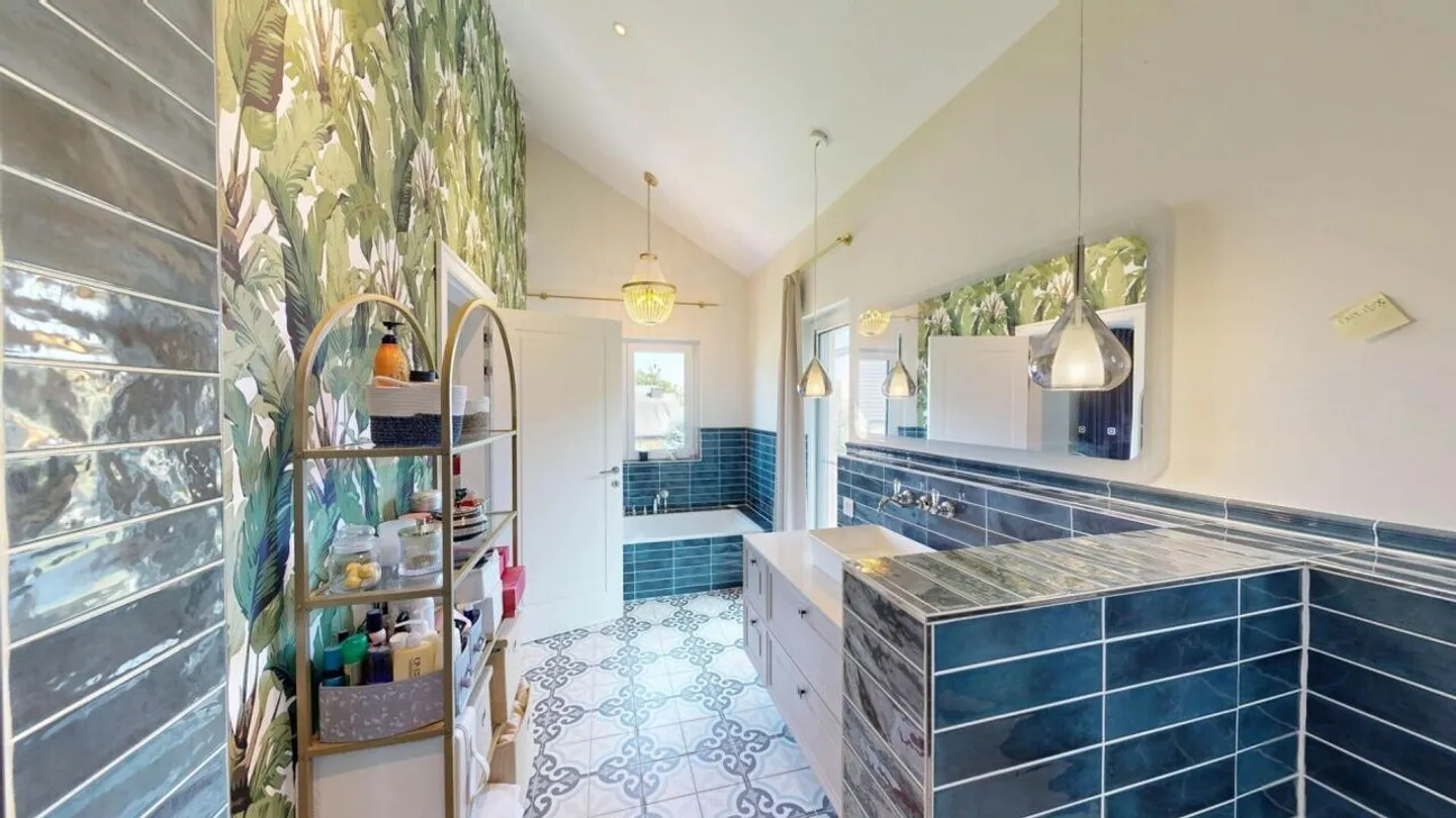 Vie contemporaine classique - Maison individuelle élégante de 9,5 pièces avec jardin privé, Swimspa et maison intelligente à Veltheim - Photo 13 sur 22