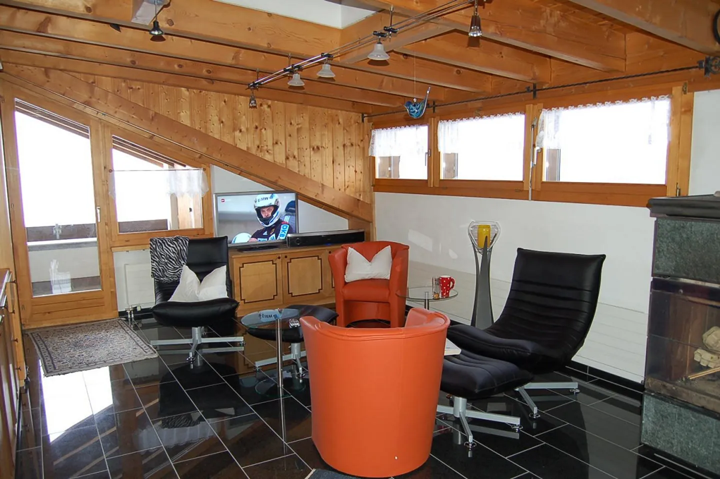 Charmante Maisonette mit Bergsicht - Foto 1 von 11