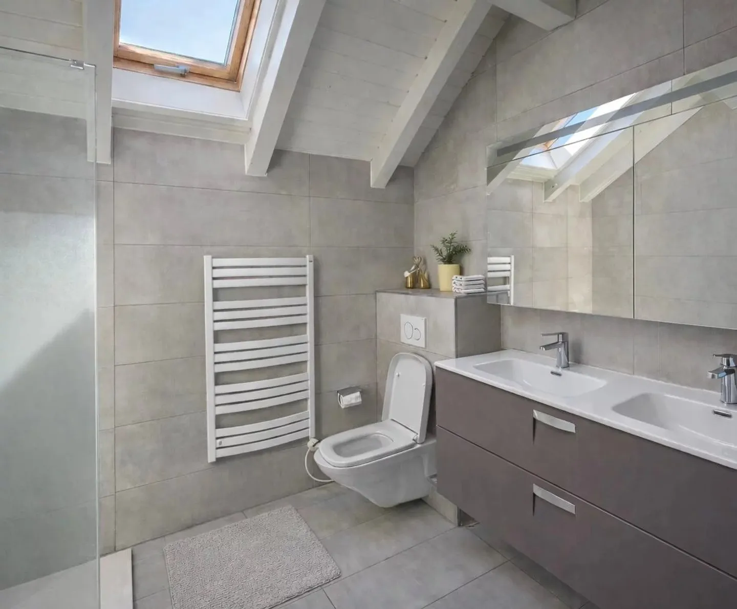 Single-family house with 190m2 and swimming pool - Photo 4 of 10