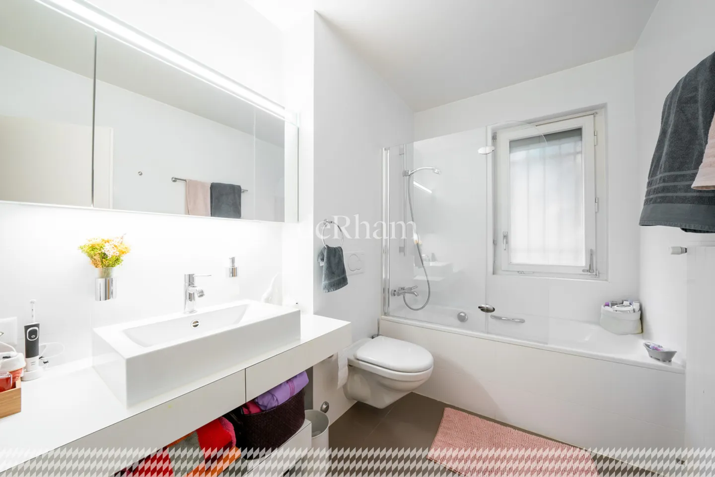 Apartment with 3.5 rooms and 135 m2 with garden - Photo 7 of 13
