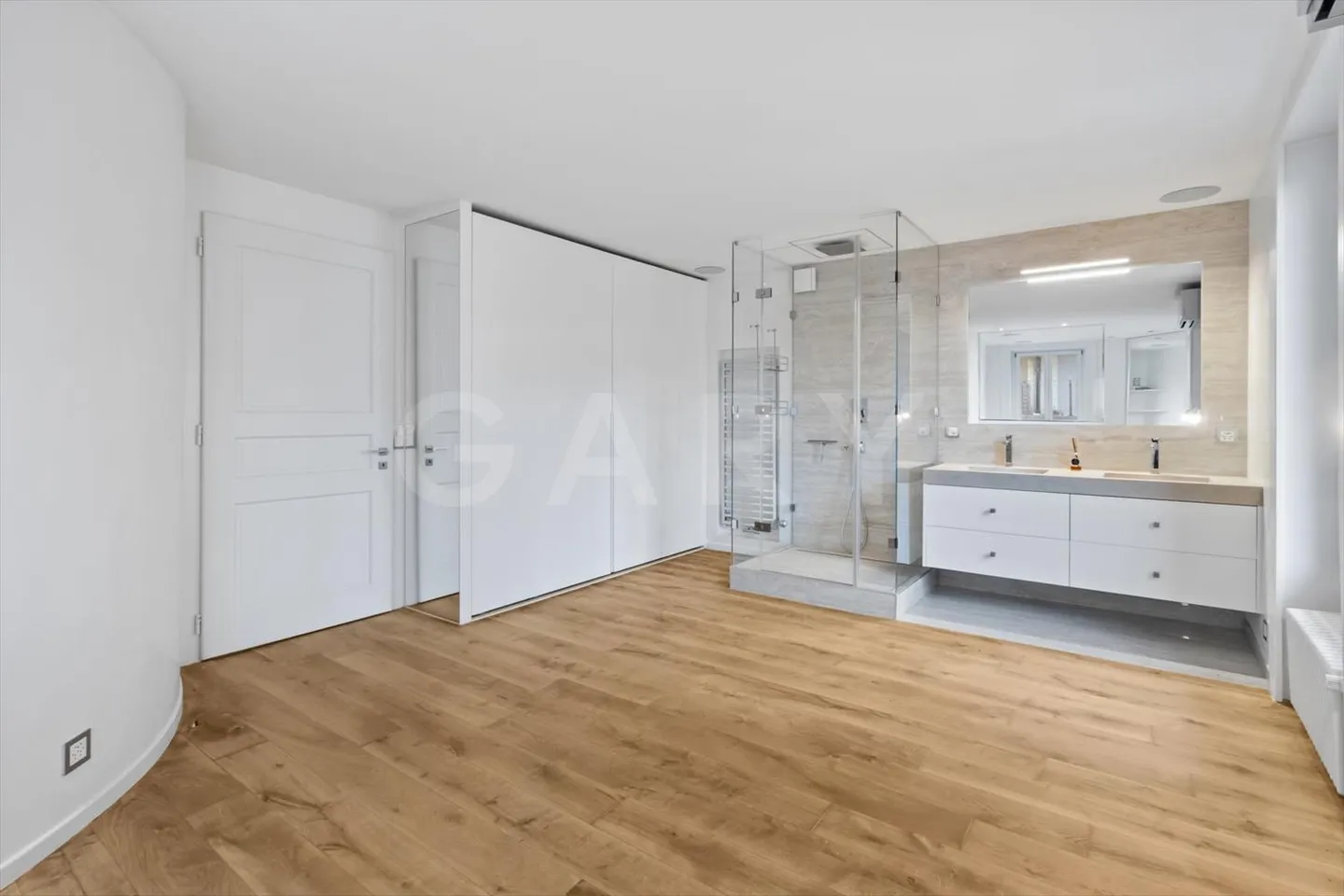 Magnificent prestige apartment with terrace - Photo 12 of 12