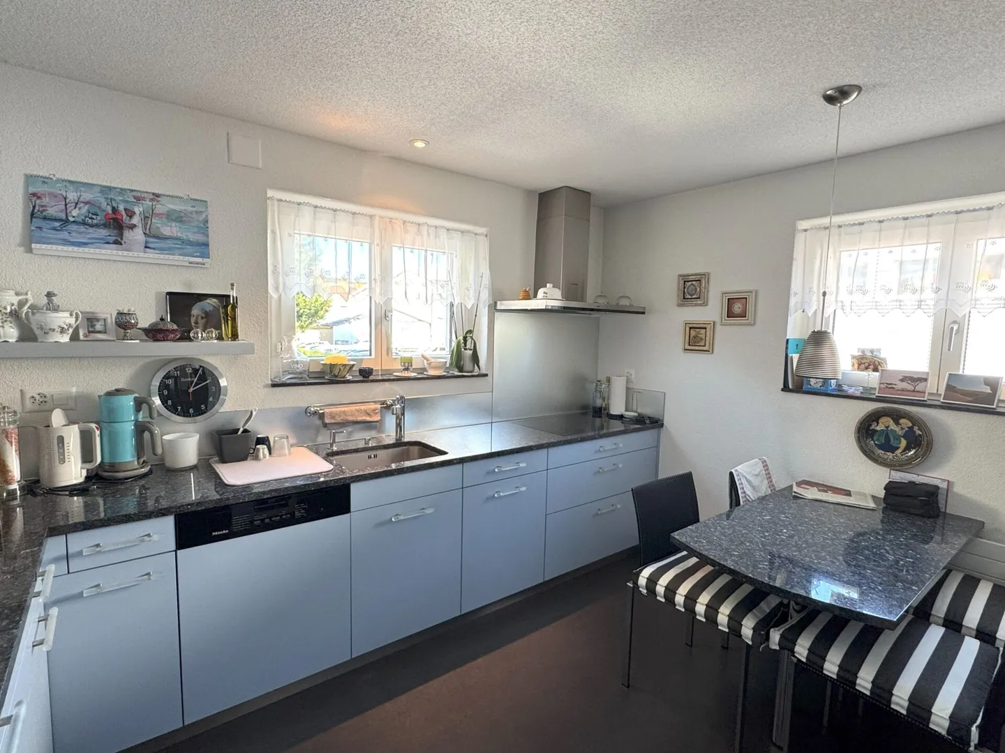 Casa 5 1/2 locali in vendita in una posizione molto centrale - Foto 8 di 15