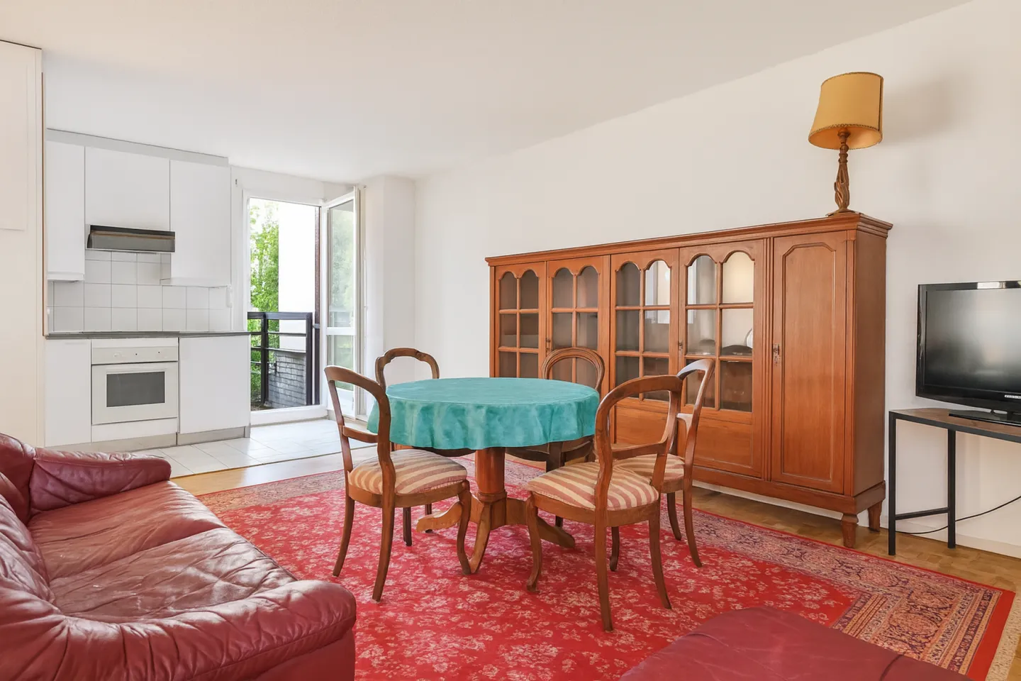 In vendita - Appartamento su 2 livelli di 5 locali con giardino a Thônex - Foto 3 di 11