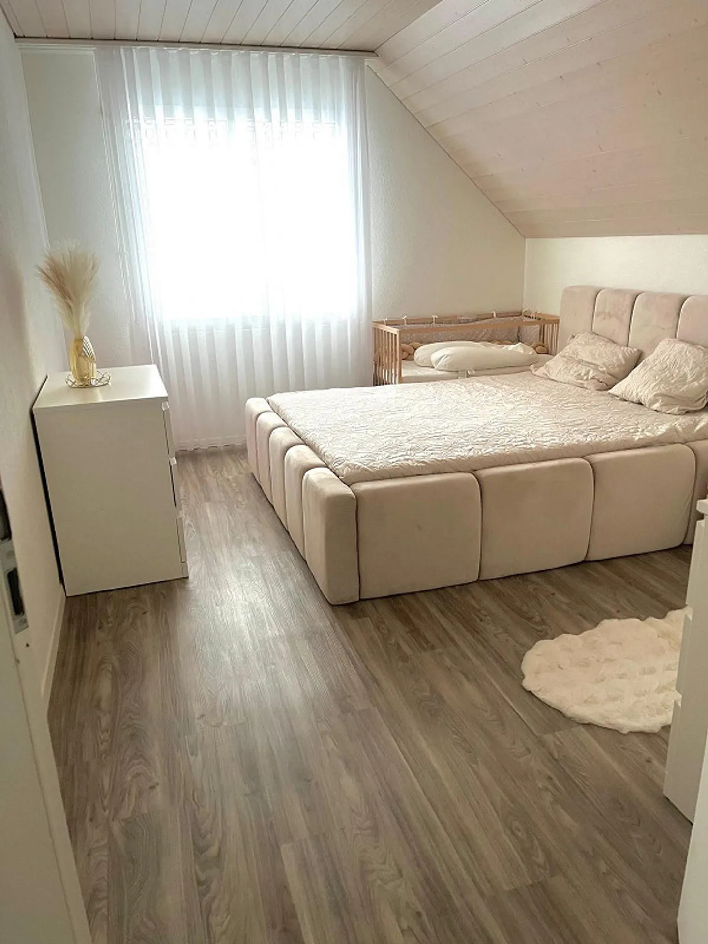 3.5 room apartment with large attic - Photo 7 of 9