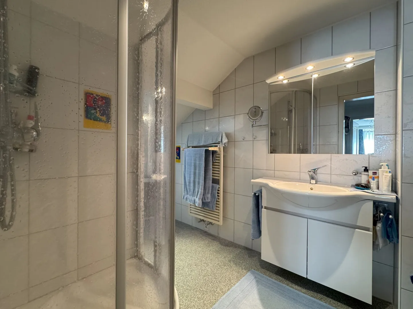 Casa 5 1/2 locali in vendita in una posizione molto centrale - Foto 13 di 15