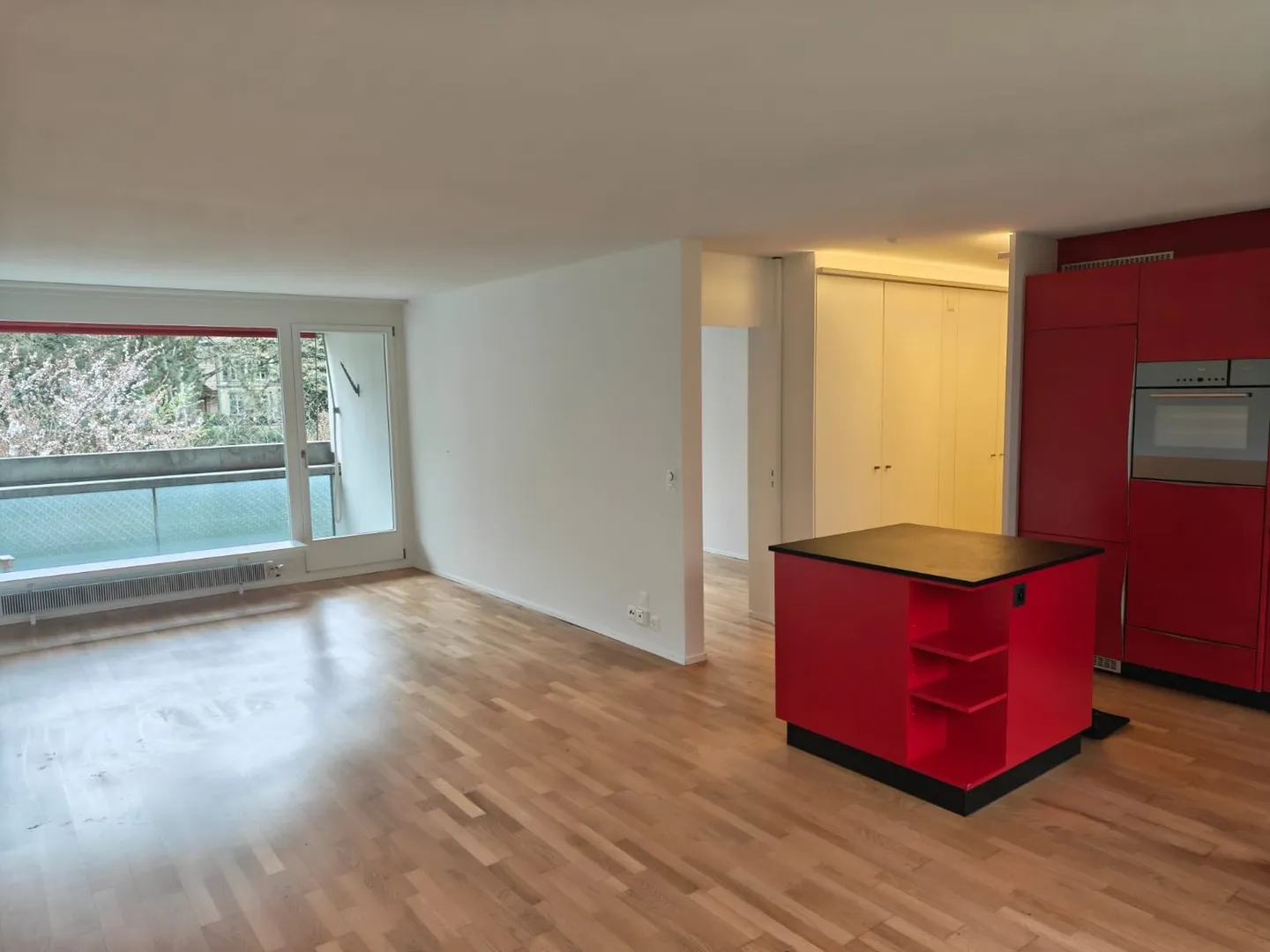 Sogno abitativo ristrutturato di fronte al castello di Bümpliz! - Foto 2 di 11