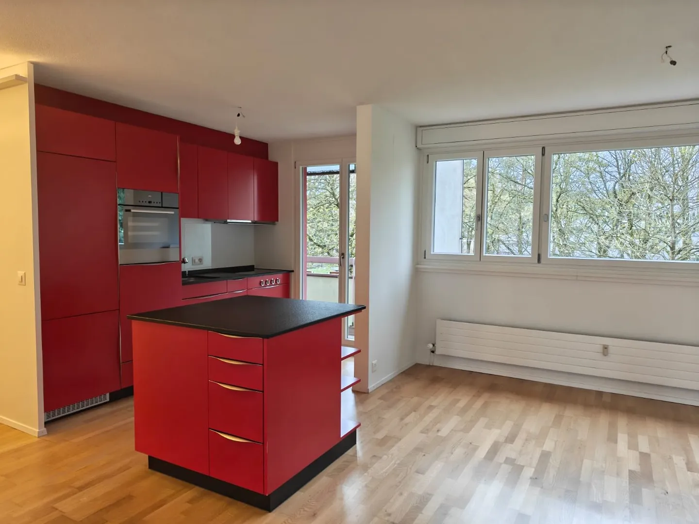 Sogno abitativo ristrutturato di fronte al castello di Bümpliz! - Foto 3 di 11