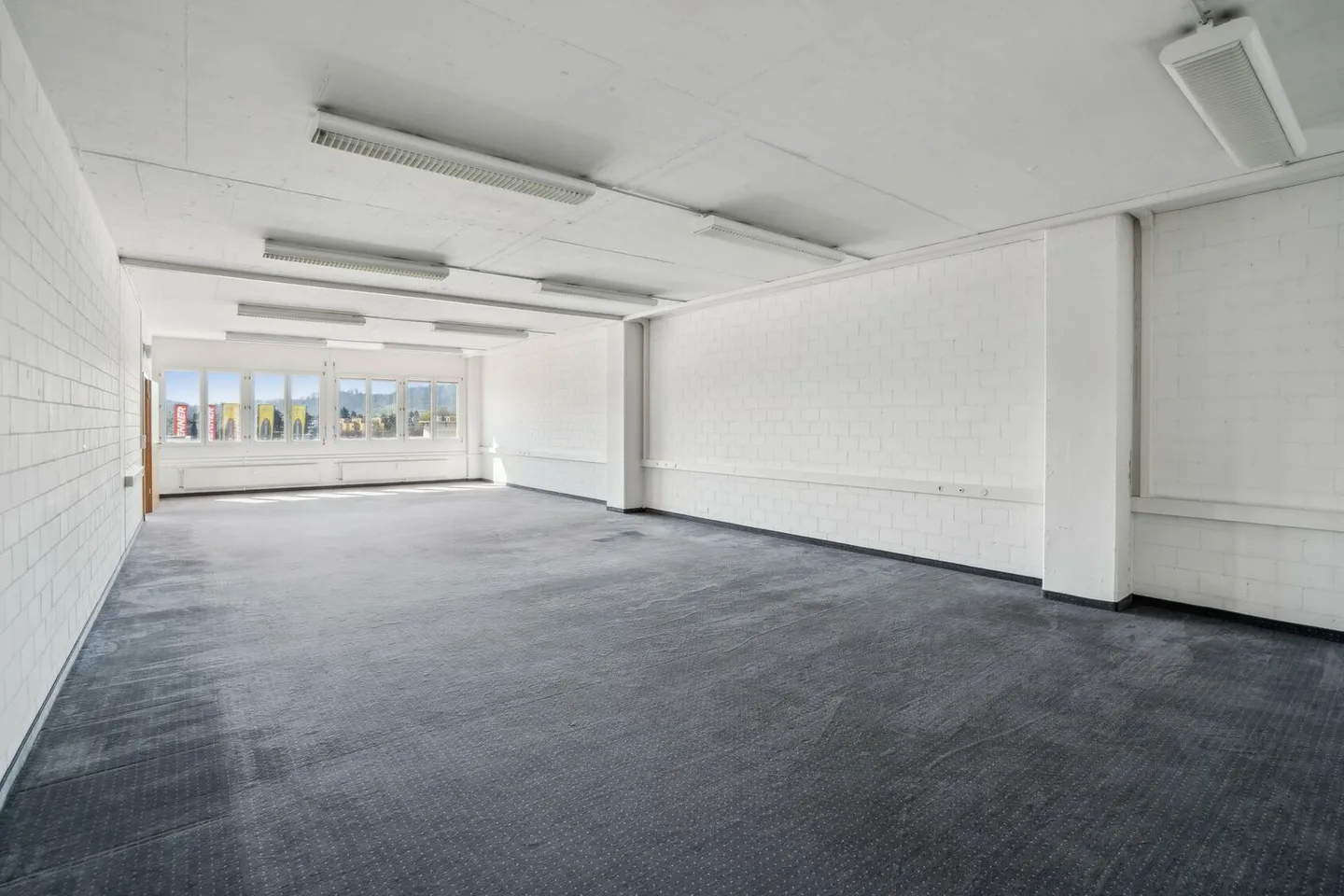 Spazio ufficio in affitto - Foto 7 di 9