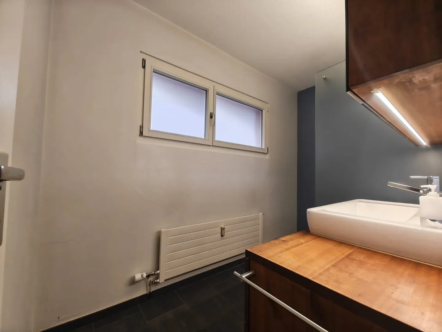 Sogno abitativo ristrutturato di fronte al castello di Bümpliz! - Foto 5 di 11