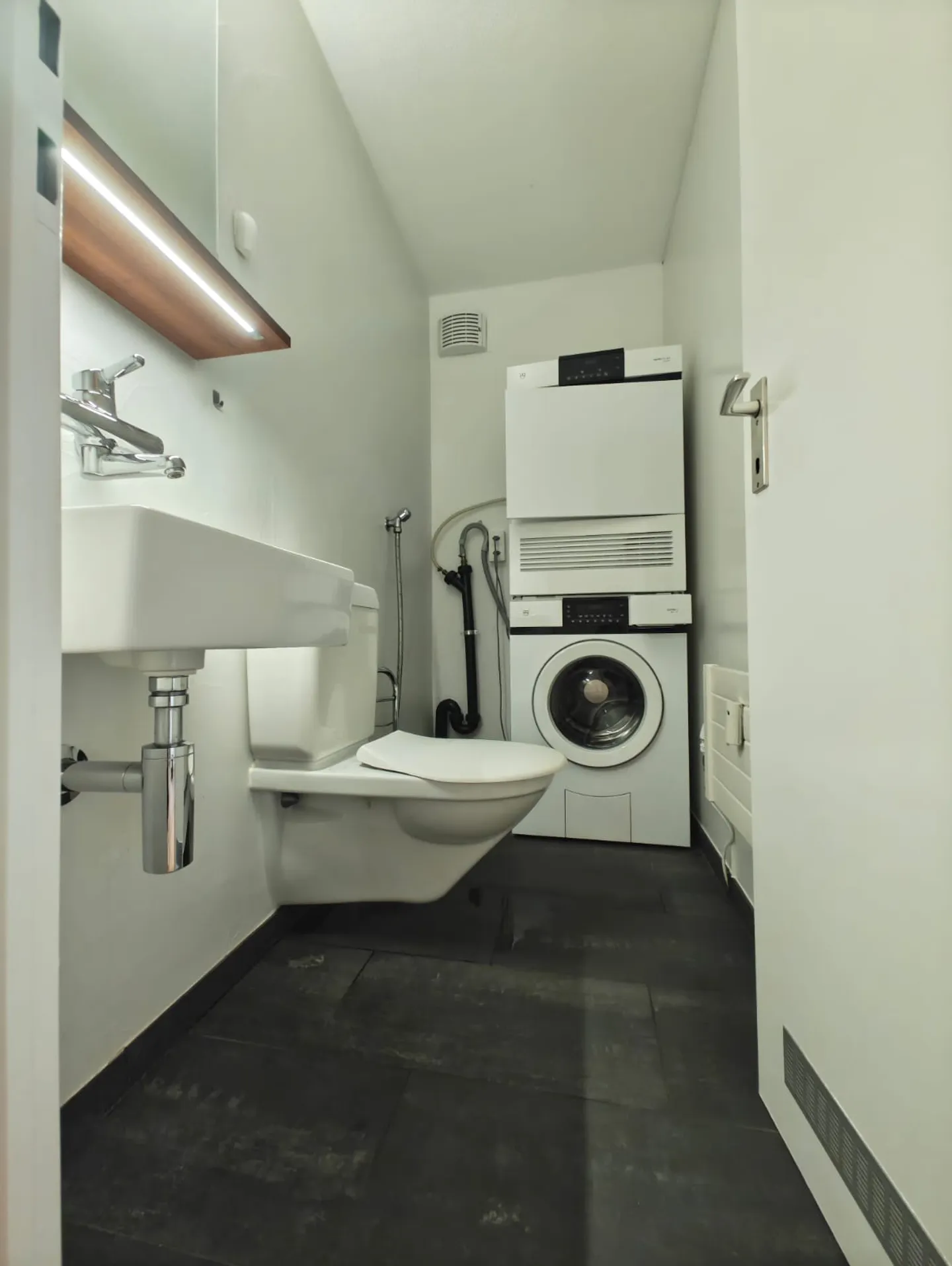 Sogno abitativo ristrutturato di fronte al castello di Bümpliz! - Foto 6 di 11