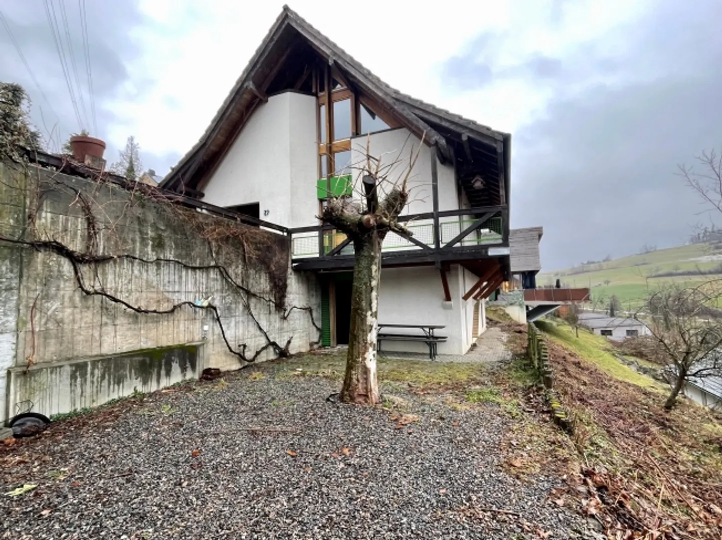 Geräumiges Einfamilienhaus mit Garten - Foto 12 von 13