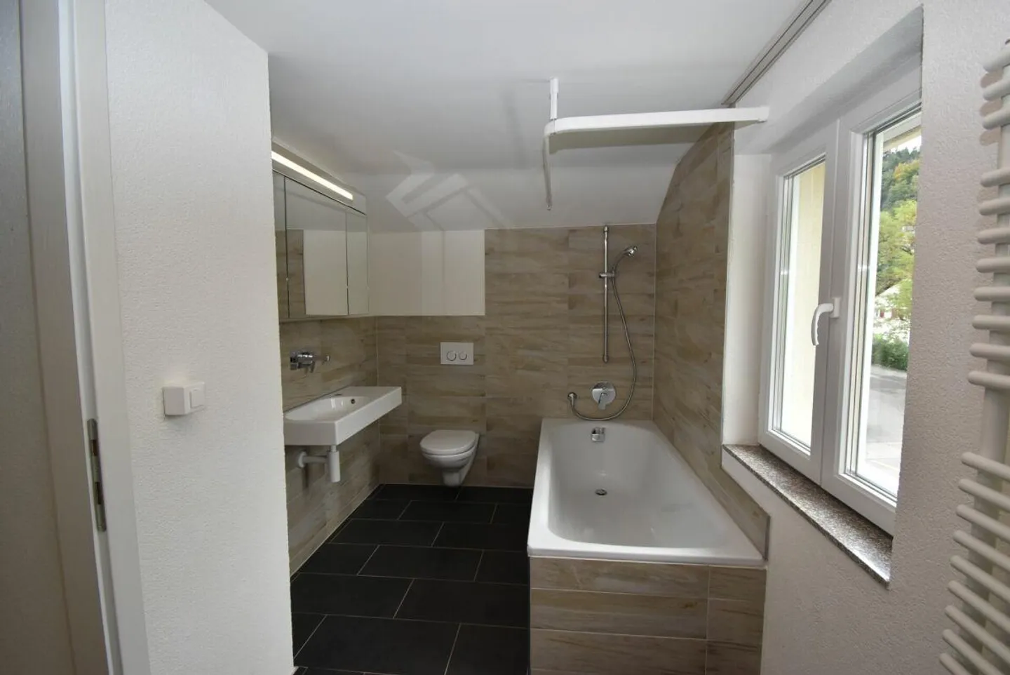 Ampio appartamento duplex con 2 camere - Foto 6 di 11