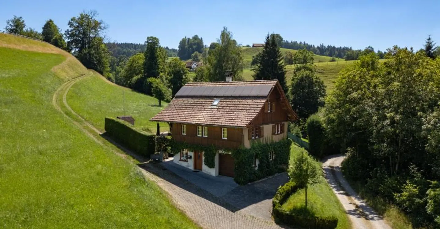 Charmantes Familienhaus in Mosnang - Foto 1 von 11