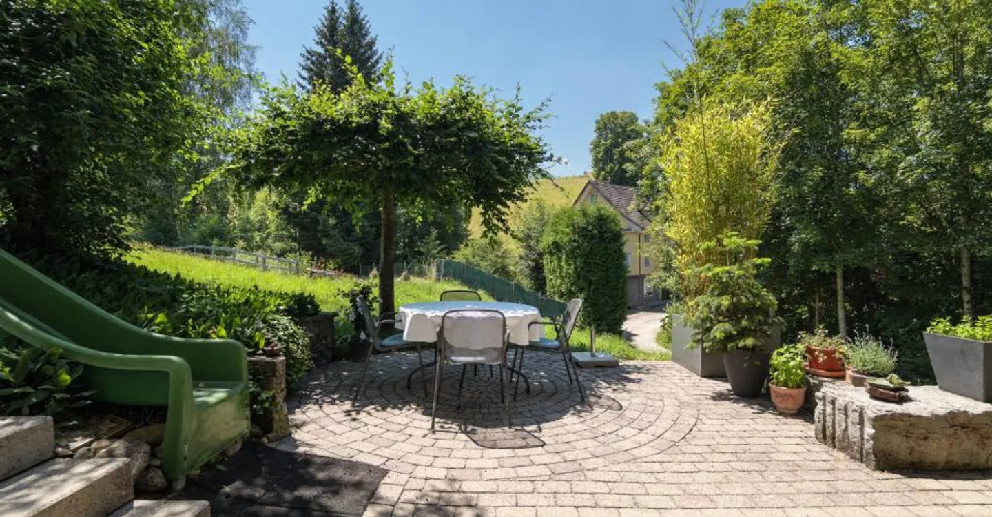 Charmantes Familienhaus in Mosnang - Foto 3 von 11