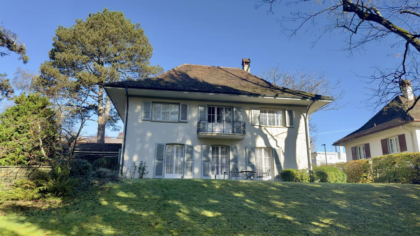 Villa unica nella migliore posizione di Berna - Il tuo nuovo paradiso abitativo - Foto 1 di 9