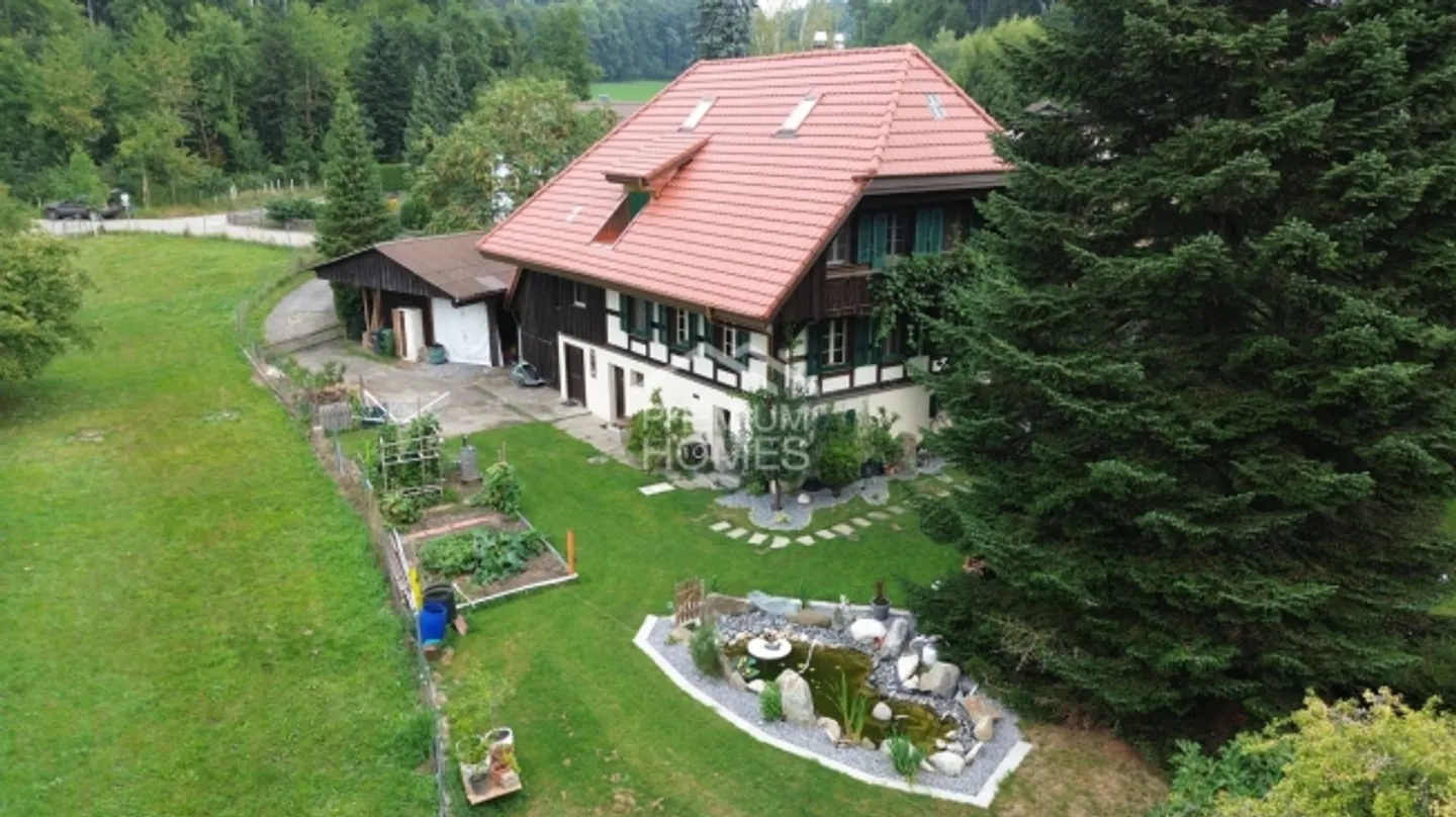 Single house for sale - Photo 1 of 5