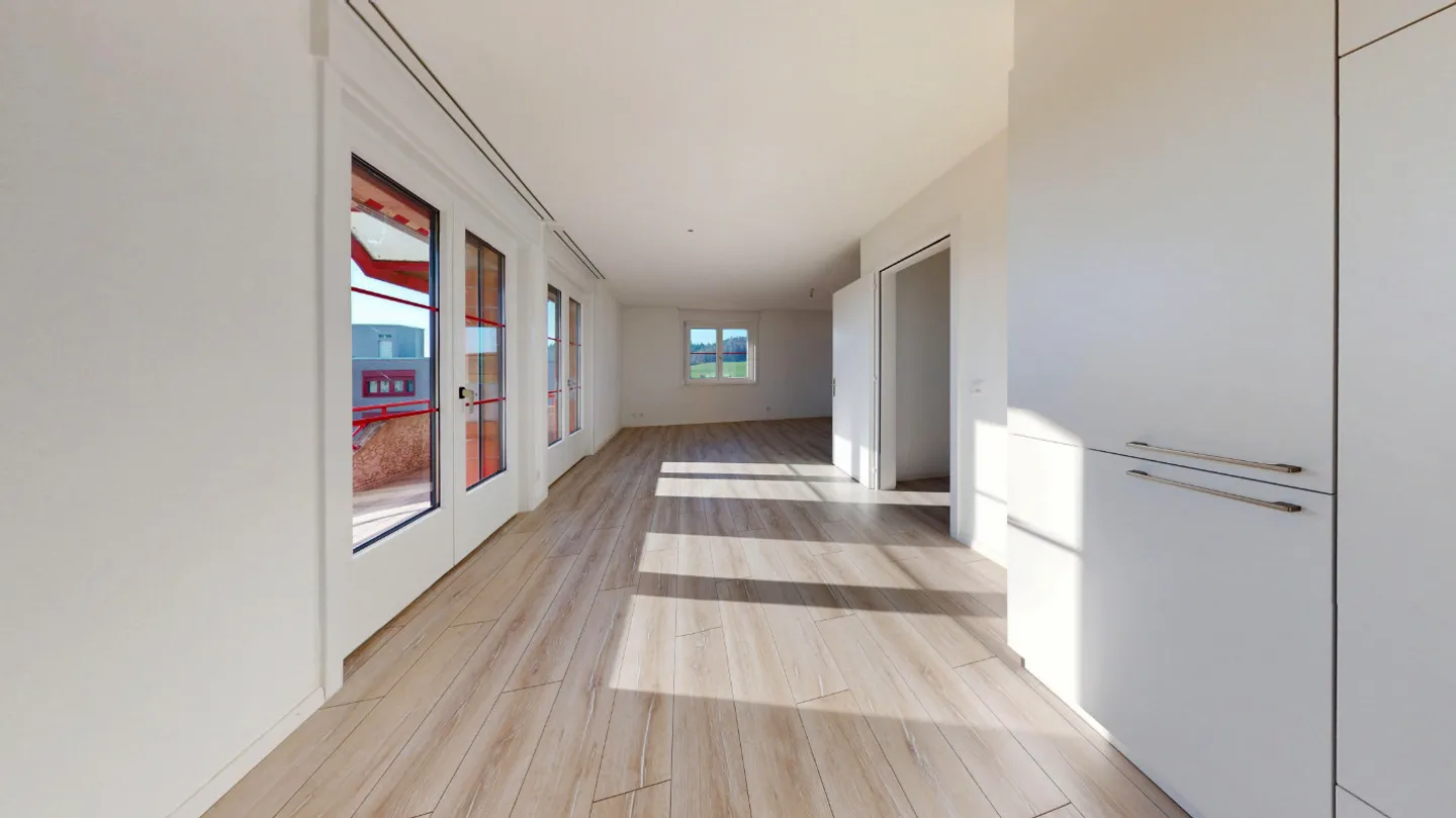 Spazioso appartamento di 4 camere con terrazze - Foto 4 di 9