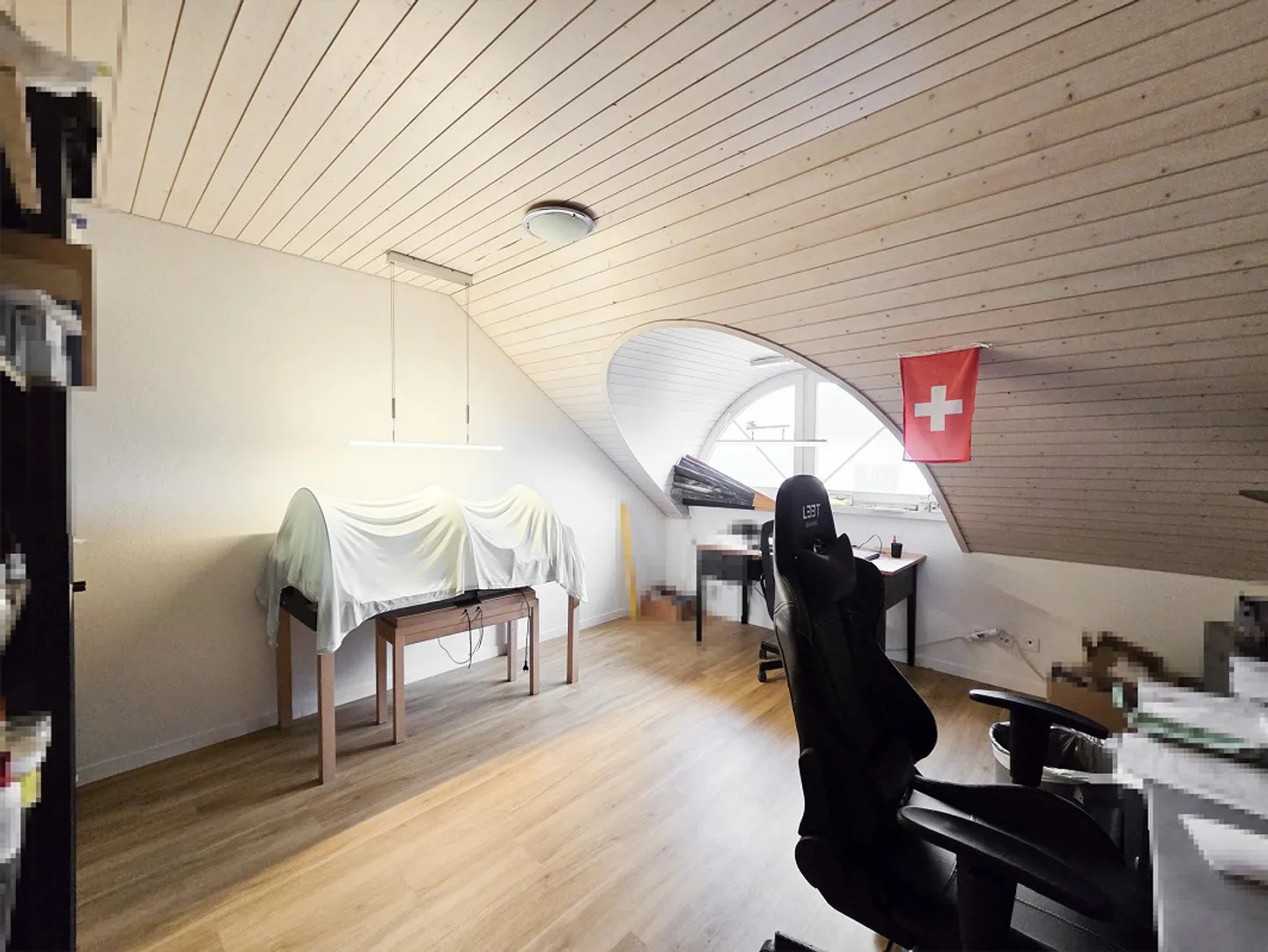 Ampio appartamento di 3,5 stanze con vista idilliaca - Foto 8 di 16