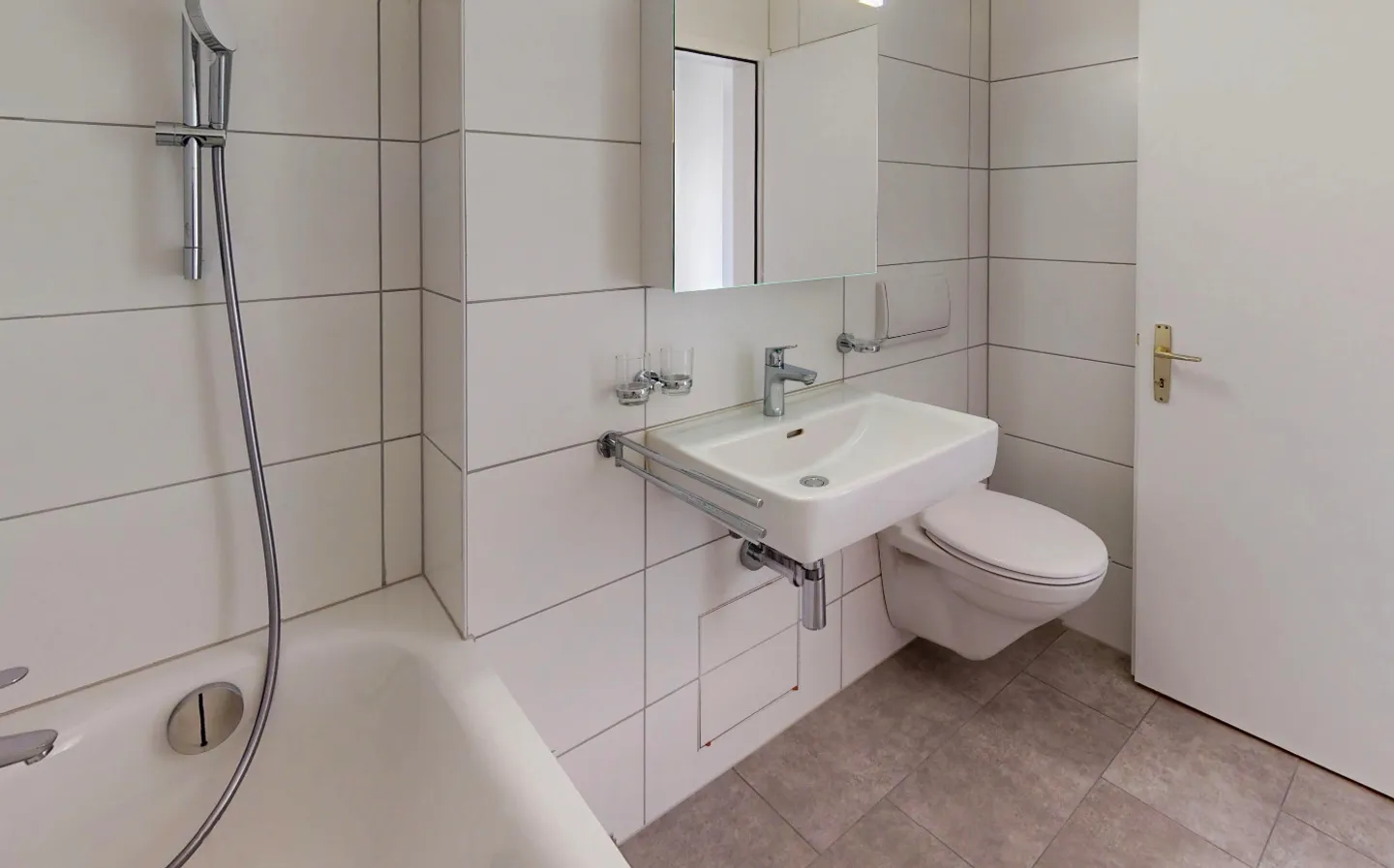 Spazioso appartamento di 4 camere con terrazze - Foto 7 di 9