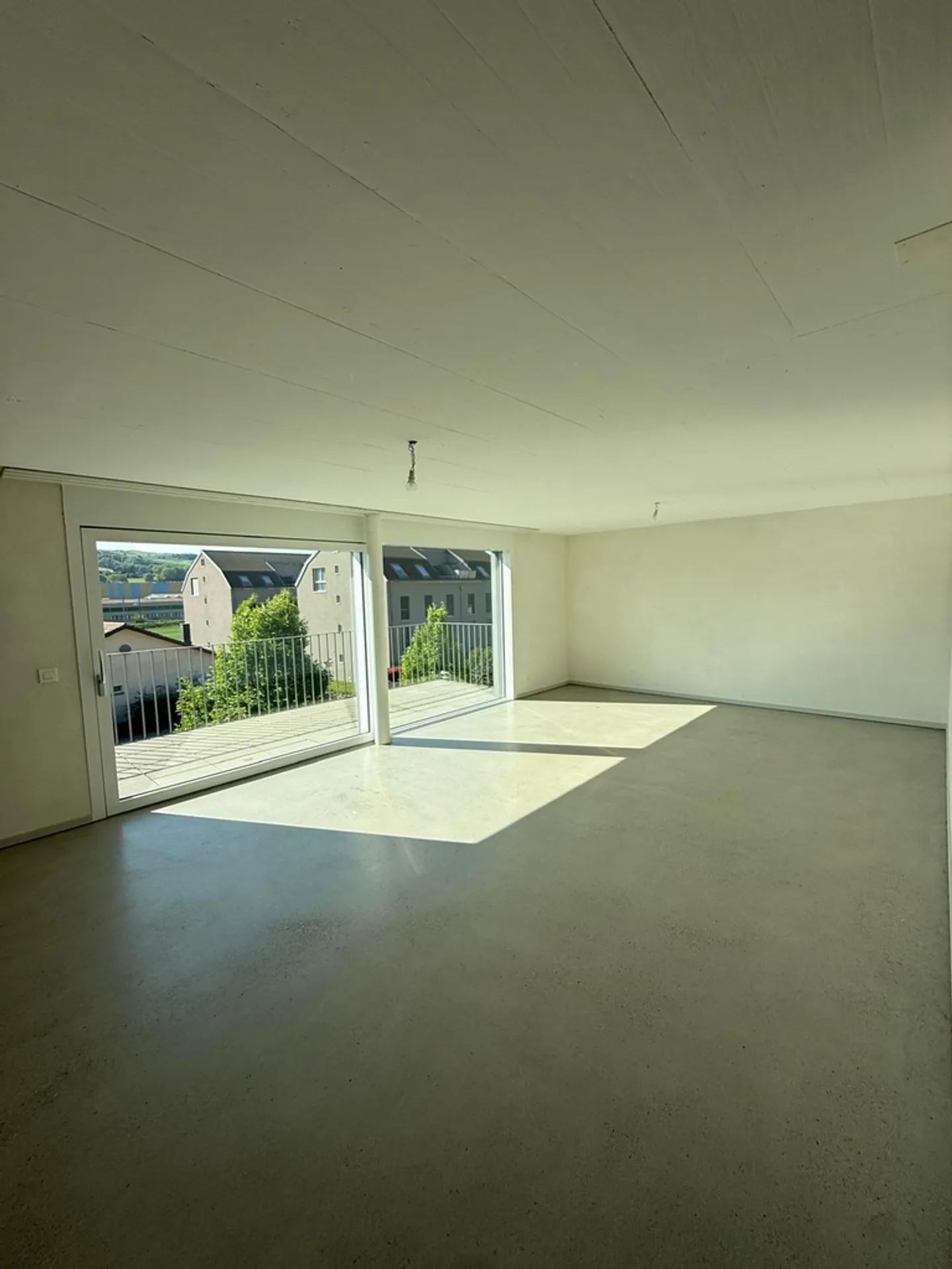 Charmant Appartement 4.5 Pièces - Photo 2 sur 8
