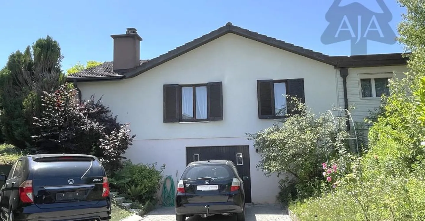 RESERVED!!! Marin-Epagnier (Municipality of Latena, just steps from the Lake), very beautiful individual villa of 5.5 rooms (~ m2 living space) with garden, individual garage, parking spaces and outbuildings - Photo 15 of 15