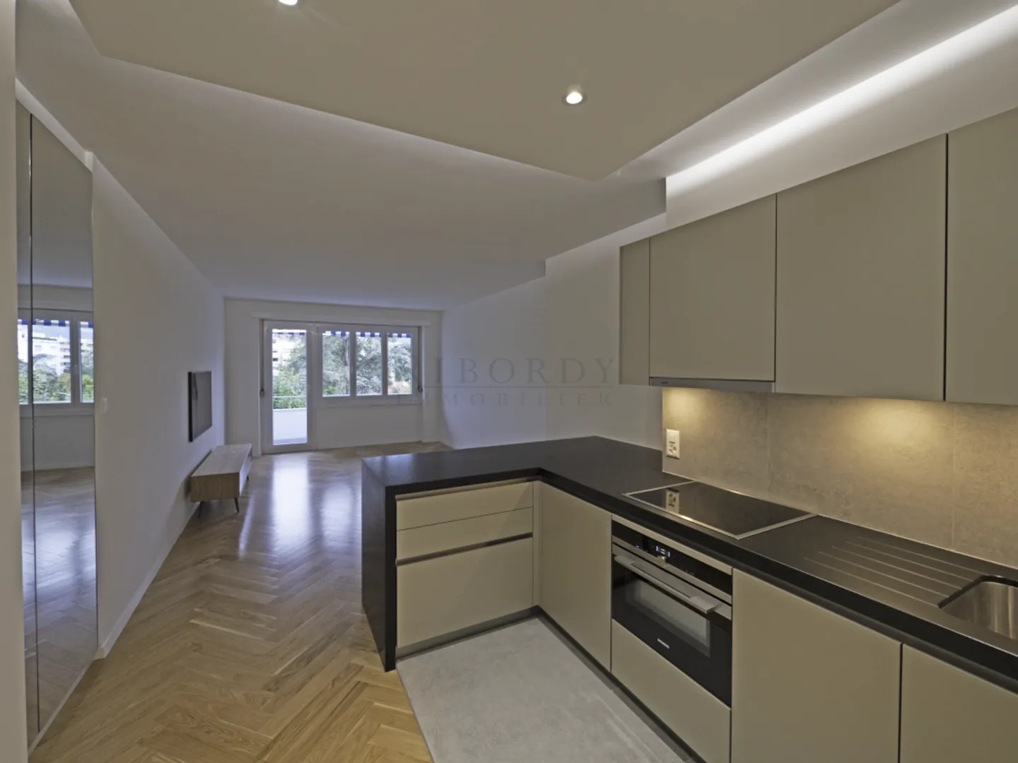 Miremont, Champel, appartement de standing avec balcon et dégagement - Photo 1 sur 4